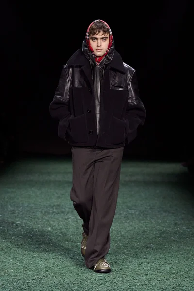 Look 39